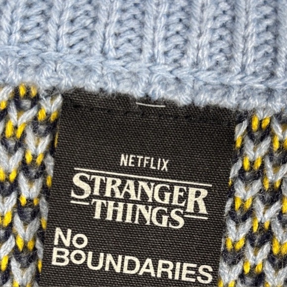 Netflix Stranger Things Scottie Dog Blue Sweater Erica No Boundaries 80s Retro - Picture 6 of 9